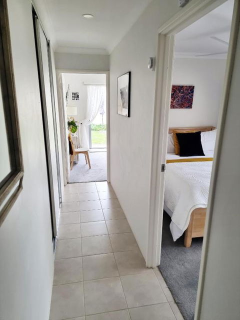 Queen Bed Apartment- No Sharing, Your Very Own Space - Sydney 4u 2