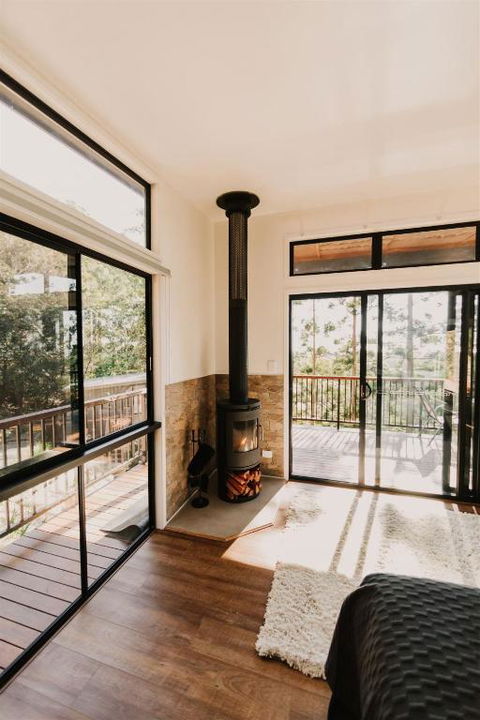 Rainforest Gardens - Luxury Hillside Accomodation With Views To Bay & Islands - Sydney 4u 3