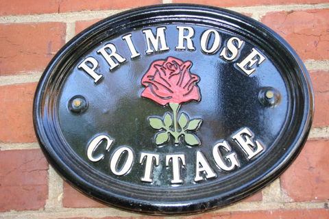 Primrose Cottage - Sydney 4u 0
