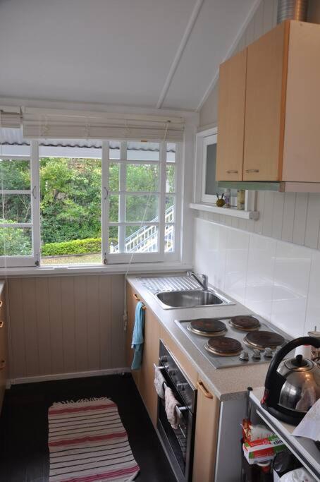 Quaint & Cosy 1 Bedroom Apartment In Queenslander. - Sydney 4u 3