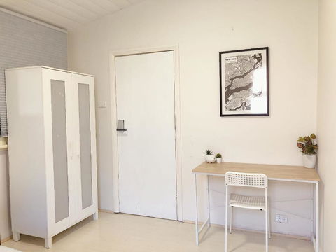 Quaint Double Or Queen Room - Mins To Stations&UNSW - Shared Bathroom - Sydney 4u 2