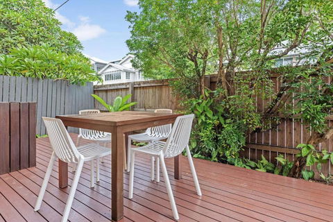 Quiet & Bright Art Deco Apartment By New Farm Park - Sydney 4u 1