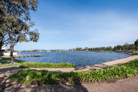 Quite&beautiful 4br2ba House By Sanctuary Lake - Sydney 4u 0