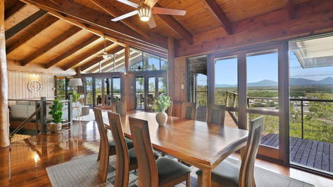 Rainforest Treehouse Sanctuary - With Ocean Views - Sydney 4u 2