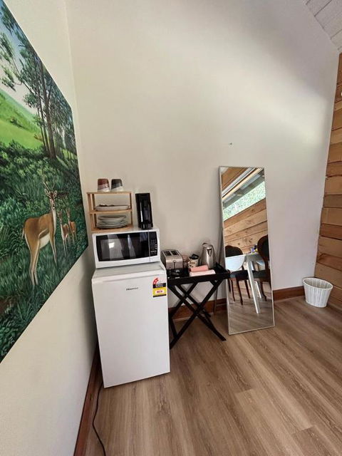 Rainy Hill Retreat - The Loft - Sydney 4u 3