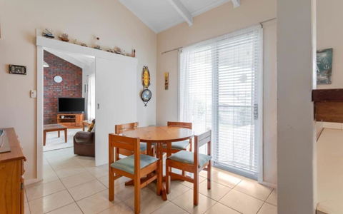 Ratties Residence 6 Carnegie St Port Ellliot - No Linen Included - Sydney 4u 3