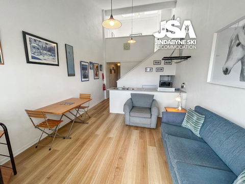 Razorback 3 - Accommodation Sydney 2