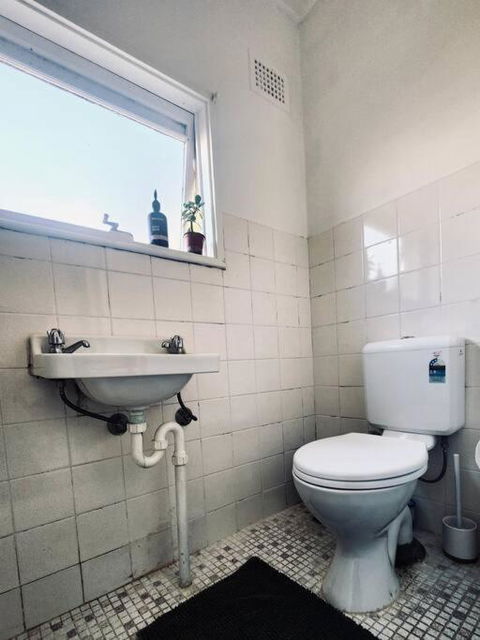 Rear Garden Suite - Sydney 4u 3