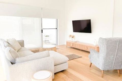 Red Brick Central Retreat - Accommodation Sydney 1