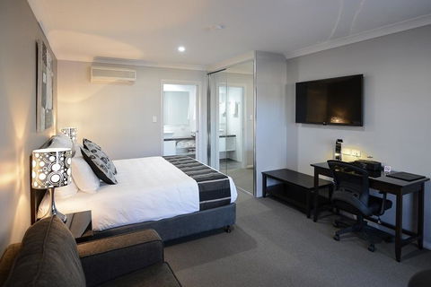 Astro Dish Motor Inn - Sydney 4u 1