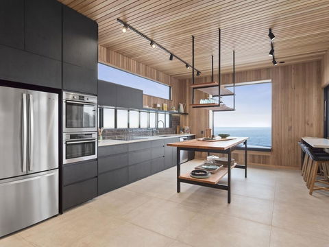 At Wye Eyrie With Arguably The Best Views In Town - Sydney 4u 1