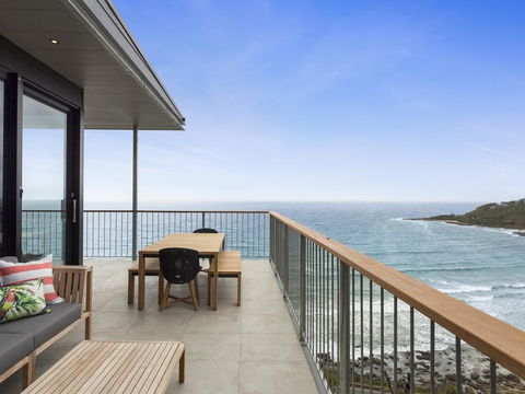 At Wye Eyrie With Arguably The Best Views In Town - Sydney 4u 2