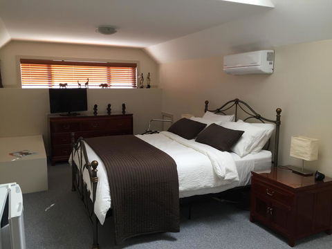 Atina Rocks Country Homestead - Sydney 4u 0