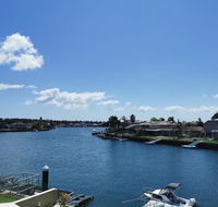 Attached Self Service Waterfront Whole Villa - Sydney - Sydney 4u