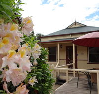 Autumn Affair Cottage 6 - Sydney 4u