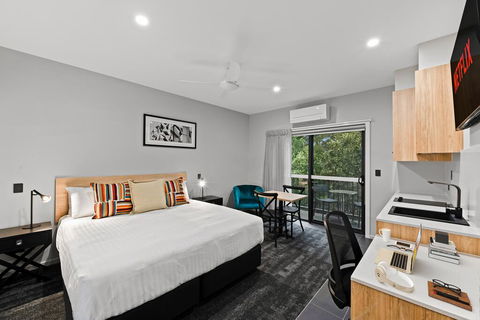 AVENUE MOTEL APARTMENTS - Sydney 4u 1