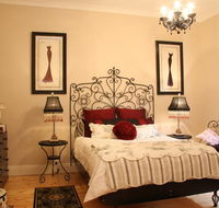 Azalea Cedar-Rose Barossa Valley Villa - Sydney 4u