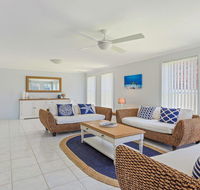 Azure Waters - perfectly positioned with ocean views - Sydney 4u