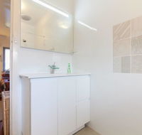 B7 Close to UWA Swan River Cafes and The New Children's Hospital - Sydney 4u