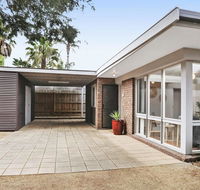 Backyard Bliss - Sydney 4u