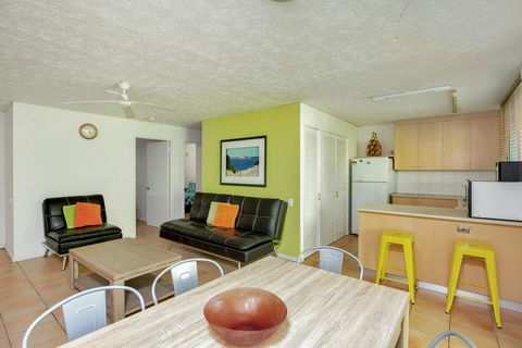 Baden 35 - Rainbow Shores, Walk To Beach, Pools, Tennis Court - Sydney 4u 1