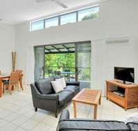 Baden 46 - Rainbow Shores Walk To Beach Top Floor Air conditioned Unit Pools - Sydney 4u