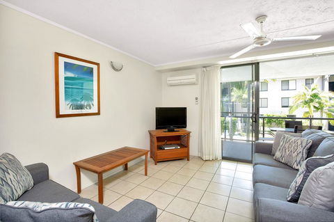 Baden 72 - Rainbow Shores, Stroll To The Beach, Air Con, Swimming Pools - Sydney 4u 1
