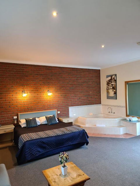 Bairnsdale Tanjil Motor Inn - Sydney 4u 1