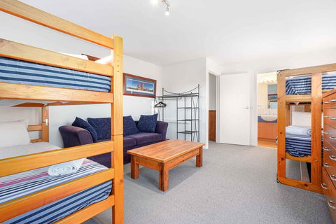 Barcoo - Sydney 4u 2