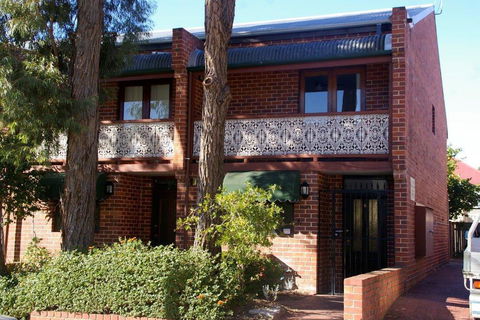Barker Road - Accommodation Sydney 0