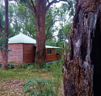 Barrabup Sanctuary BirdHide - Sydney 4u