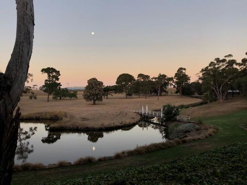 Barunah Plains Homestead - 10 Bedrooms - Sleeps 22 - Sydney 4u 1