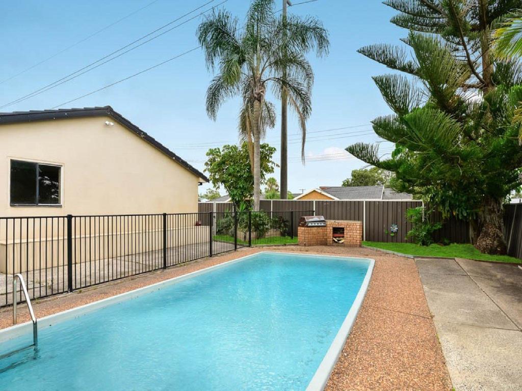 Killarney Vale NSW Sydney 4u