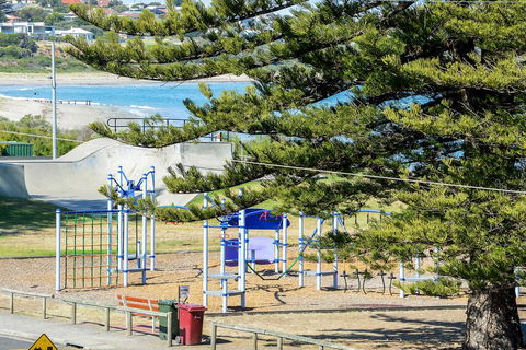 Bayline Beachfront Apartment No 4 - Sydney 4u 3