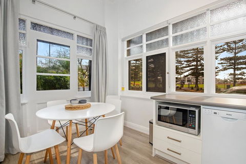 Bayview Apartments - Sydney 4u 2