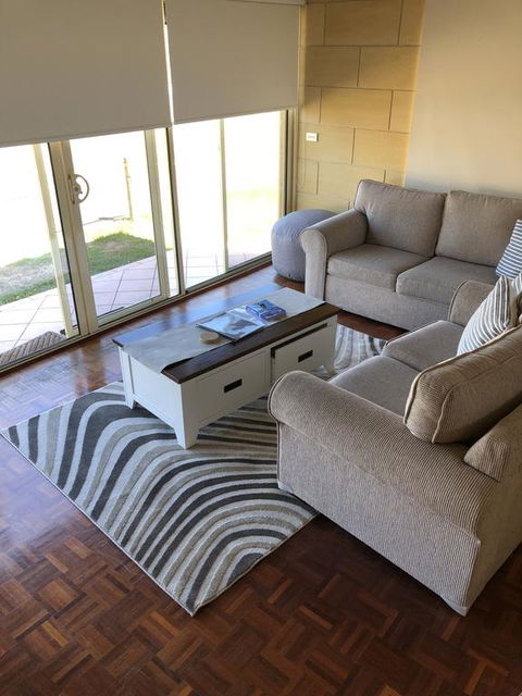 Bayview No 1 - Next To The Beach! - Sydney 4u 0