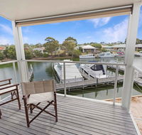 Beach 2 - waterfront villa and beach - Accommodation Sydney
