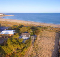 Beach Cottage In The Heart Of Mandurah - Accommodation Sydney
