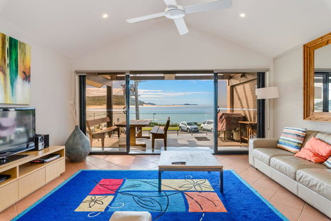 Beach Duplex 72b Marine Dr - Fingal Bay - Sydney Resort 3