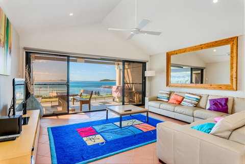 Beach Duplex 72b Marine Dr - Fingal Bay - Sydney Resort 2