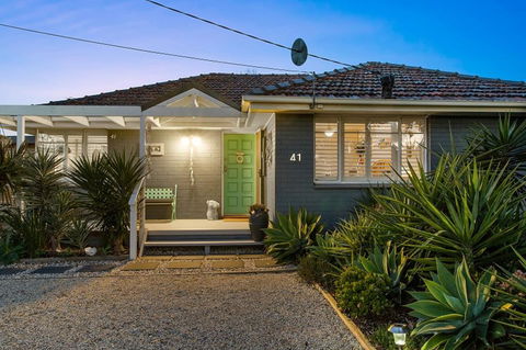 Beach House 41 - Accommodation Sydney 1