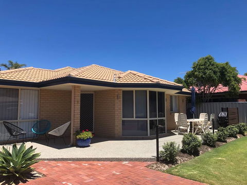 Beach House By The Bay - Accommodation Sydney 0
