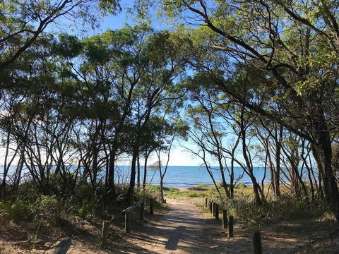 Beach House By The Bay - Accommodation Sydney 3