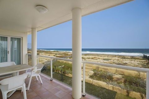 Beach House- 45 Curtis Parade - Sydney 4u 1