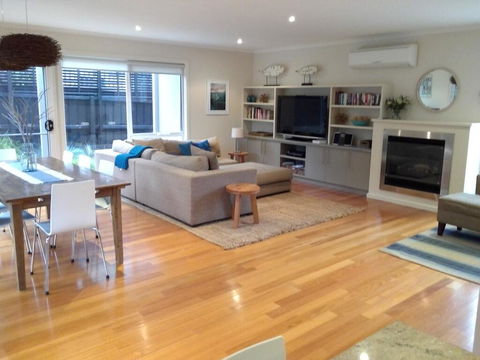 Beachcomber - Sydney 4u 1