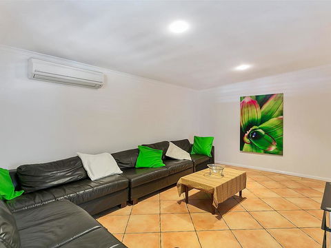 Beachcomber Trinity Beach - Accommodation Sydney 2
