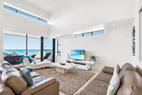 Beaches On Maroochy 1 Beach Parade - Accommodation Sydney 0