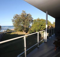 BEACHFRONT 3- 3/12 Bundella Ave LC - Sydney 4u