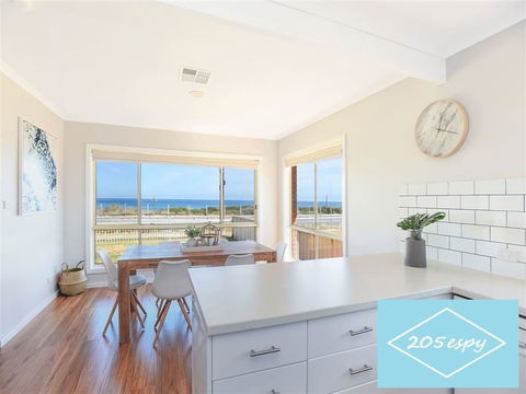 Beachfront Living! - Accommodation Sydney 0