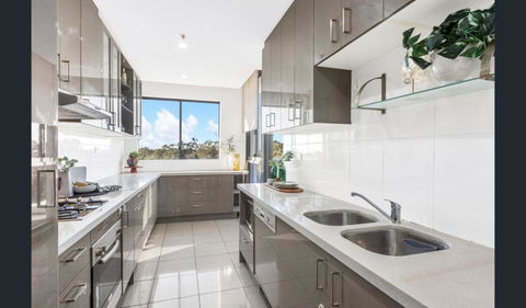 Resort Style 1 Or 2 Bedroom With Pool And Free Parking - Sydney 4u 3